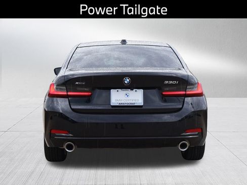 Certified 2025 BMW 330i xDrive Sedan w/ Premium Package AWD/4WD image 8