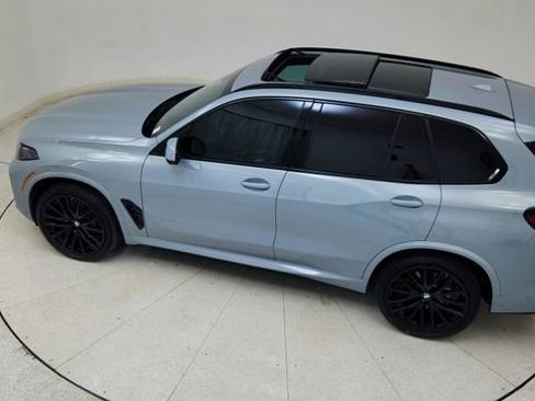 Used 2025 BMW X5 xDrive40i w/ M Sport Package image 84