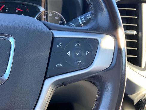 Used 2021 GMC Acadia SLT image 23