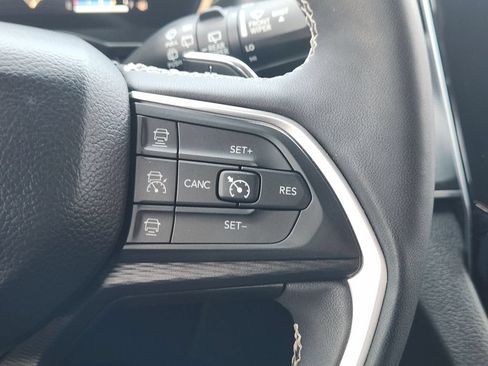 Used 2024 Jeep Grand Cherokee L Laredo RWD image 28