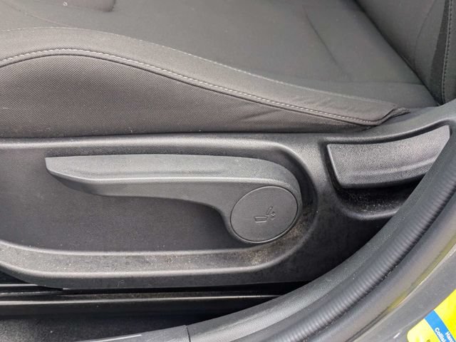 Used 2024 Hyundai Elantra SEL w/ Convenience Package FWD image 19