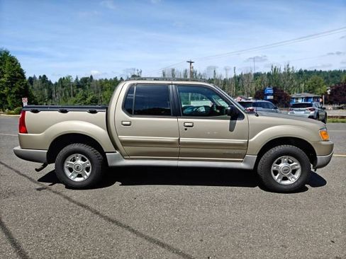 Used 2001 Ford Explorer Sport Trac 2WD image 8