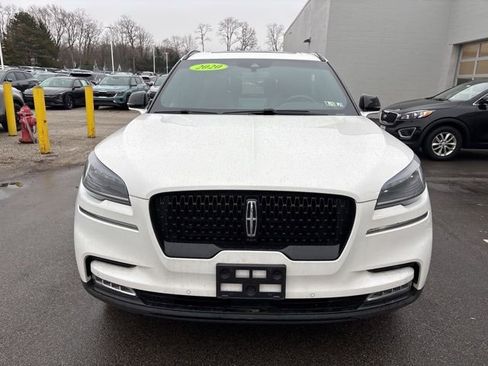 Used 2020 Lincoln Aviator Reserve w/ Equipment Group 201A image 2