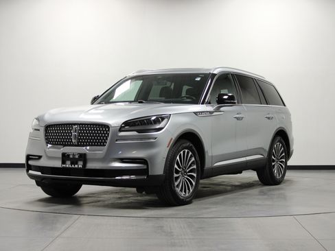 Used 2022 Lincoln Aviator Reserve w/ Equipment Group 201A image 8