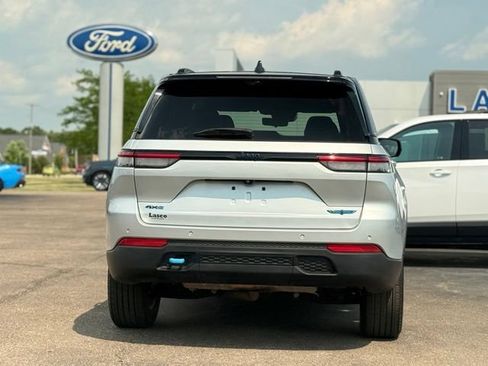 Used 2022 Jeep Grand Cherokee Trailhawk w/ Luxury Tech Group III AWD/4WD image 39