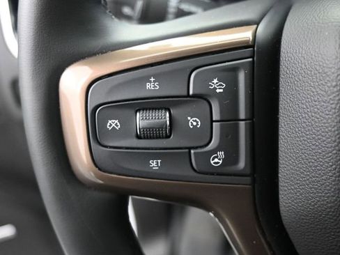 Used 2024 Chevrolet Tahoe High Country image 23