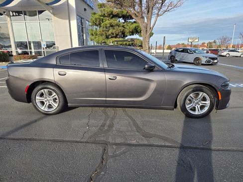 Used 2022 Dodge Charger SXT w/ Leather Interior Group image 2