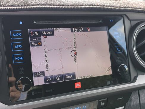 Used 2019 Toyota Tacoma Limited AWD/4WD image 24