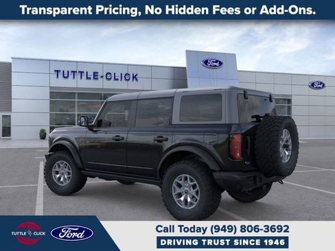 New 2025 Ford Bronco Badlands image 4