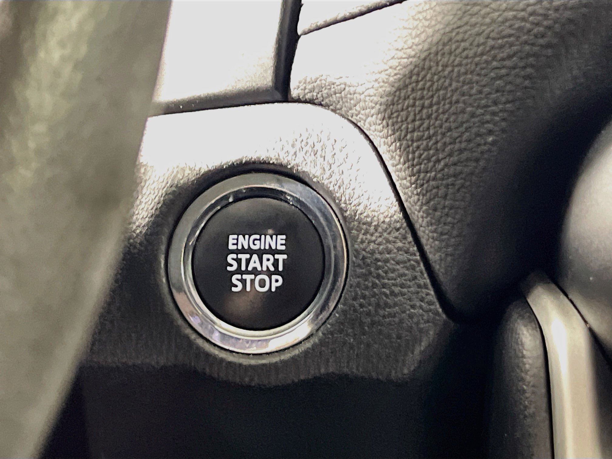 Used 2025 Toyota RAV4 XLE FWD image 23