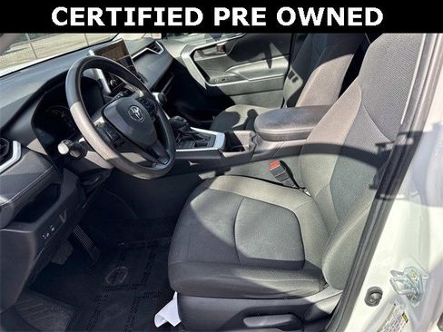 Used 2023 Toyota RAV4 LE image 14