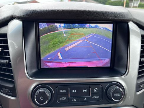 Used 2016 Chevrolet Suburban LT RWD image 37