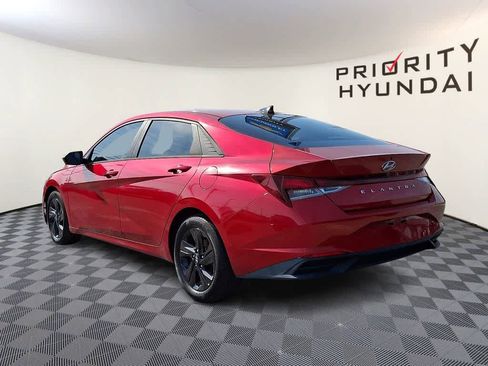 Used 2022 Hyundai Elantra SEL w/ Convenience Package image 6