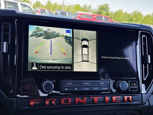 Used 2025 Nissan Frontier PRO-4X w/ Pro Convenience Package image 30