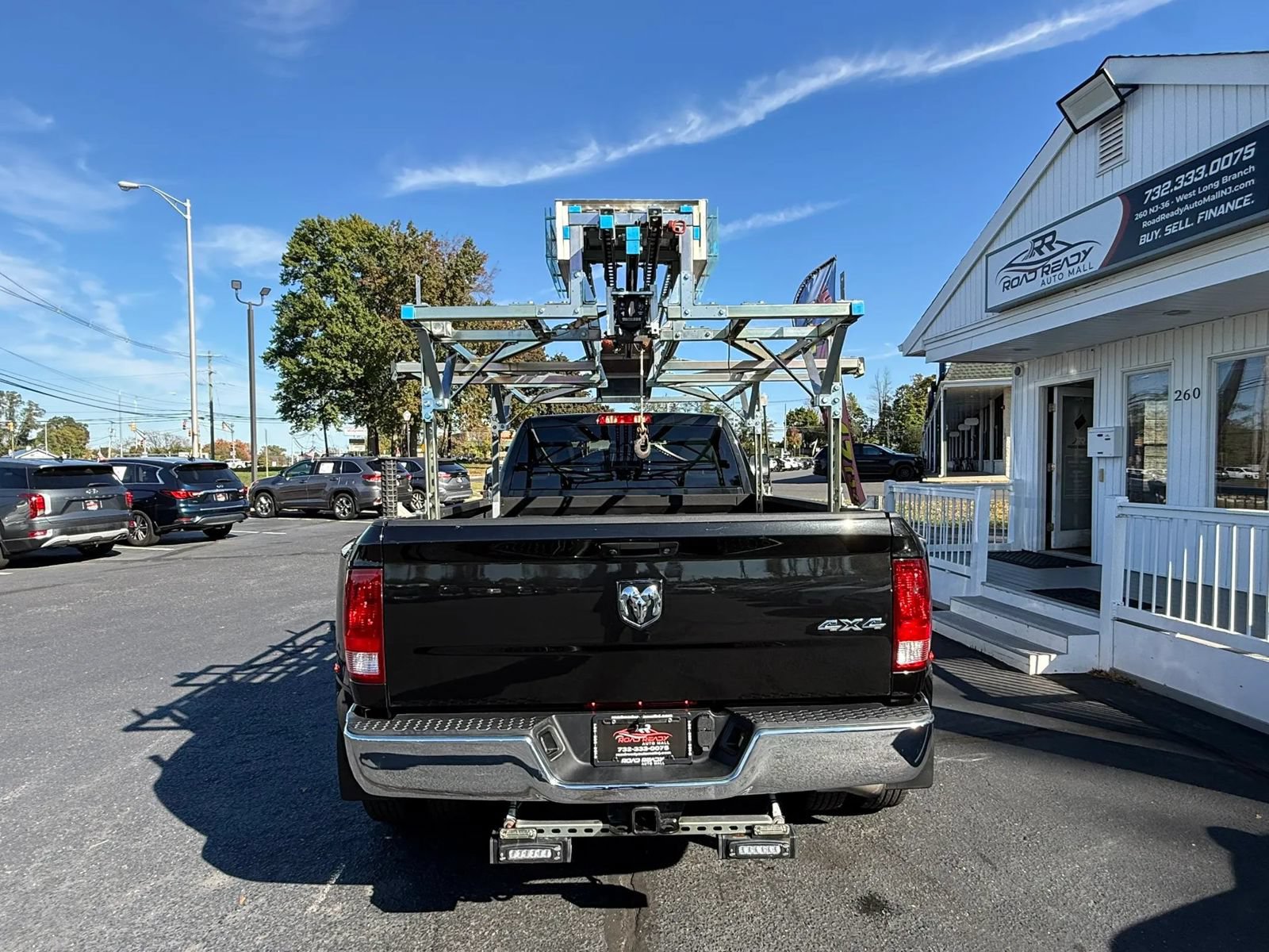 Used 2018 RAM 3500 Tradesman w/ Chrome Appearance Group AWD/4WD image 8