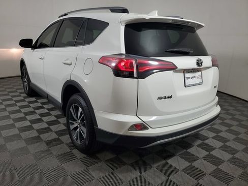Used 2017 Toyota RAV4 XLE FWD image 4
