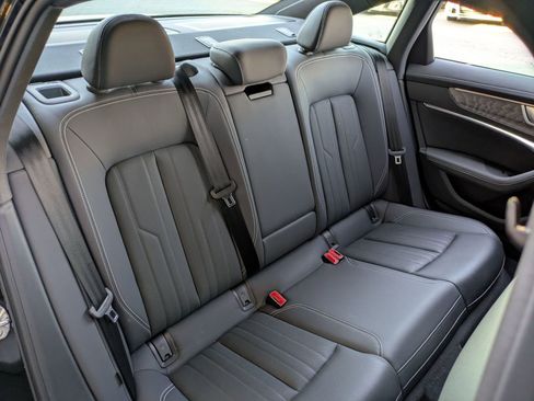 Used 2025 Audi A6 Premium Plus w/ Premium Plus Package image 29