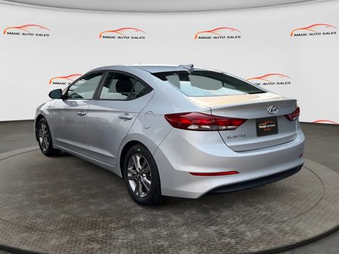 Used 2018 Hyundai Elantra Value Edition FWD image 8