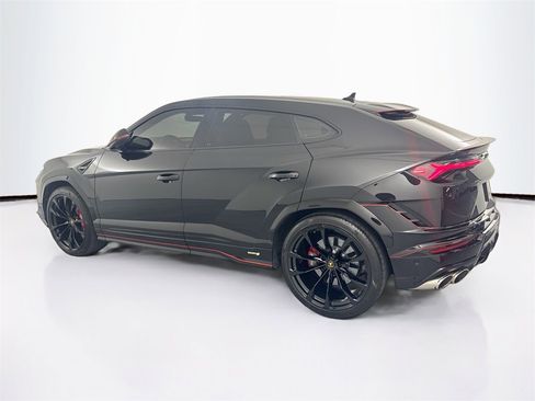Used 2024 Lamborghini Urus S image 7