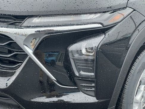 New 2026 Chevrolet Trax LS image 23