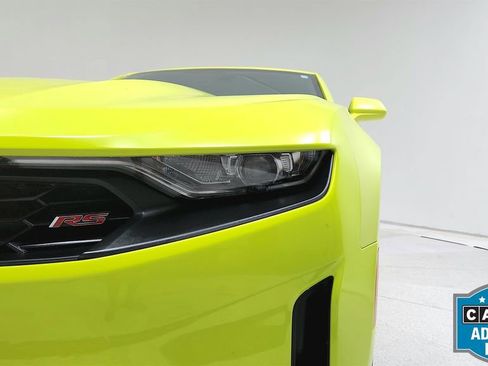 Used 2019 Chevrolet Camaro LT w/ RS Package image 9