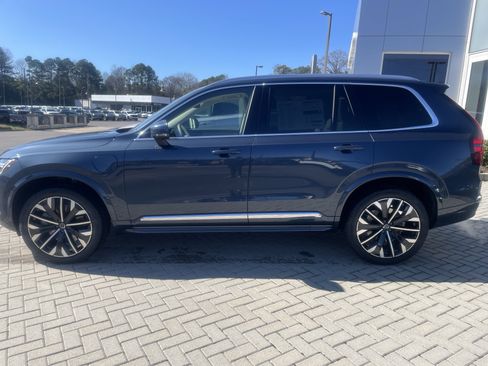New 2026 Volvo XC90 T8 Ultra w/ Protection Package Premier image 7