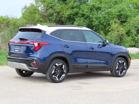 Certified 2024 Kia Seltos SX AWD/4WD image 3