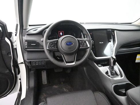 Used 2025 Subaru Outback Premium w/ Popular Package #1 AWD/4WD image 13