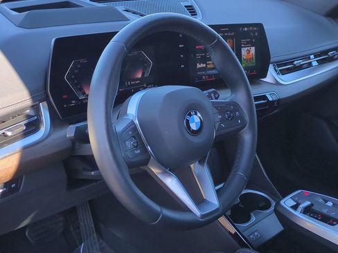 Used 2025 BMW X1 xDrive28i image 18