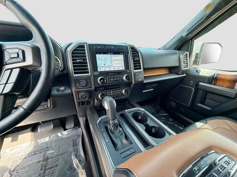 Used 2017 Ford F150 Limited w/ Trailer Tow Package image 25