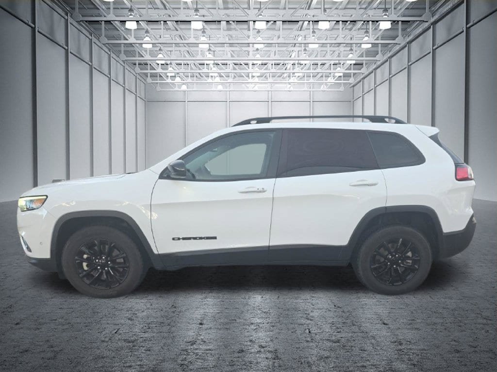 Used 2023 Jeep Cherokee Altitude Lux AWD/4WD image 3