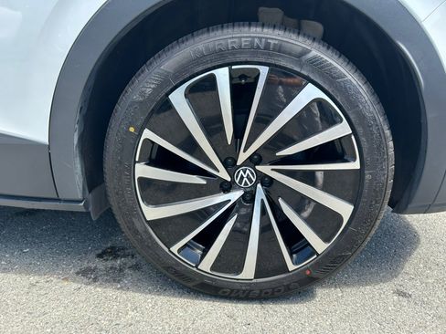 Used 2023 Volkswagen ID.4 Pro S Plus RWD image 52