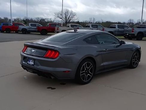 Used 2022 Ford Mustang Premium image 8