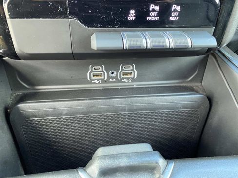 Certified 2026 RAM 1500 Laramie AWD/4WD image 15
