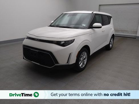 Used 2025 Kia Soul S image 1