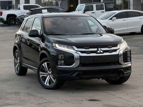 Used 2024 Mitsubishi Outlander Sport ES image 3