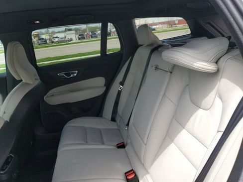 New 2026 Volvo V60 B5 Cross Country Ultra w/ Protection Package Premier AWD/4WD image 28
