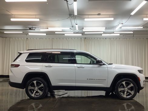 Used 2023 Jeep Grand Cherokee L Limited image 5