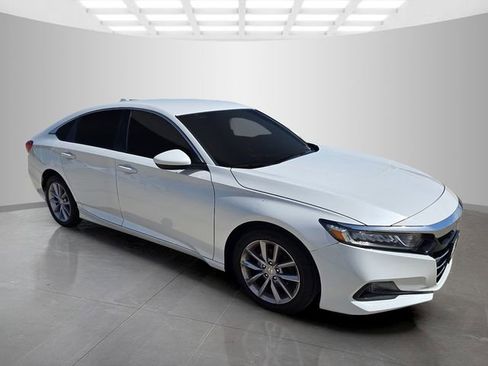 Used 2021 Honda Accord LX image 2