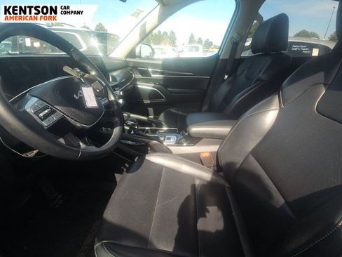 Used 2025 Kia Telluride S image 5