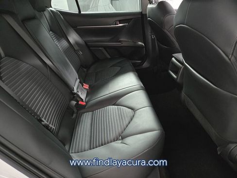 Used 2024 Toyota Camry SE image 16