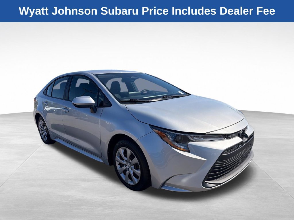 Used 2025 Toyota Corolla LE FWD image 14