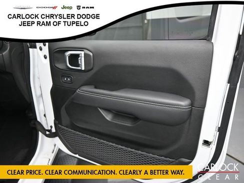 Used 2022 Jeep Wrangler Sahara w/ Cold Weather Group image 35