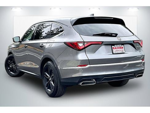Used 2022 Acura MDX SH-AWD image 12