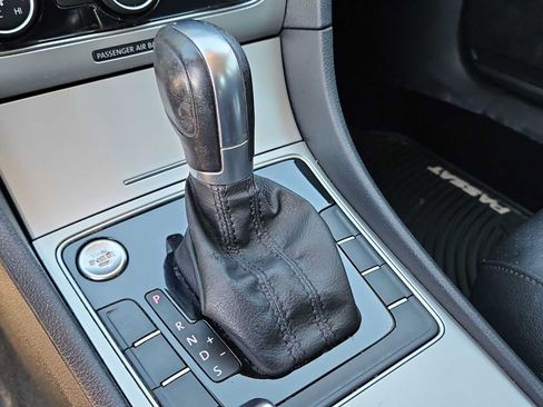 Used 2019 Volkswagen Passat 2.0T Wolfsburg FWD image 21
