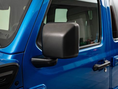 Used 2024 Jeep Wrangler Unlimited image 15