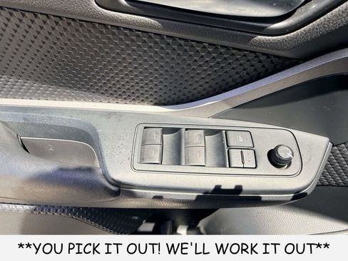 Used 2021 Toyota C-HR LE FWD image 13