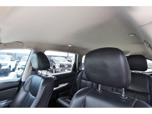 Used 2016 Nissan Pathfinder SL w/ Trailer Tow Package FWD image 27