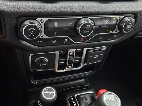 New 2026 Jeep Gladiator Sport AWD/4WD image 19
