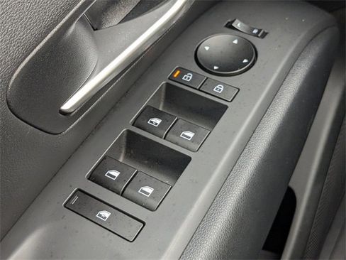 Used 2025 Hyundai Tucson SE image 27